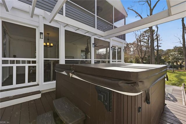 3012 Edinburgh DR, Virginia Beach, VA 23452