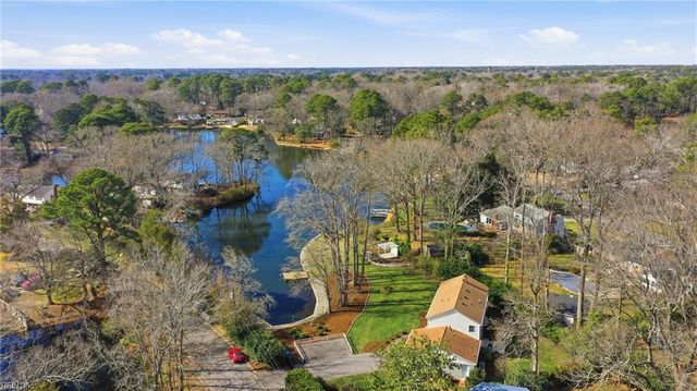 3012 Edinburgh DR, Virginia Beach, VA 23452