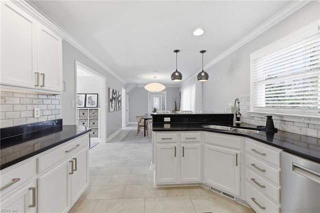 3012 Edinburgh DR, Virginia Beach, VA 23452