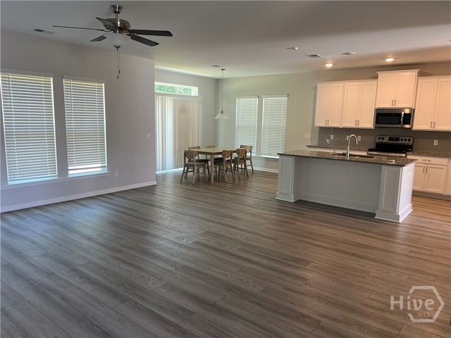 30 Ashmont Street, Savannah, GA 31407