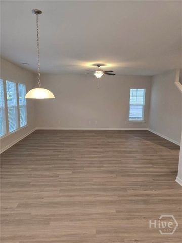 30 Ashmont Street, Savannah, GA 31407