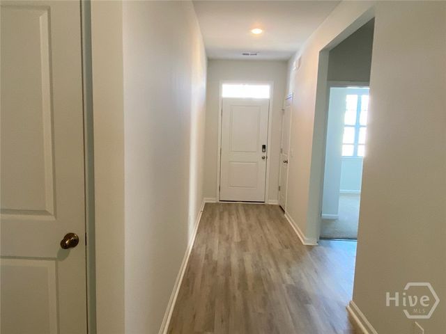 30 Ashmont Street, Savannah, GA 31407