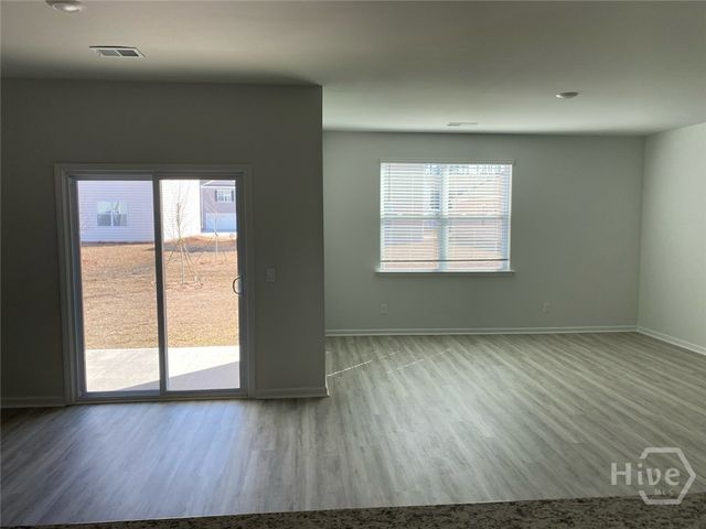 30 Ashmont Street, Savannah, GA 31407