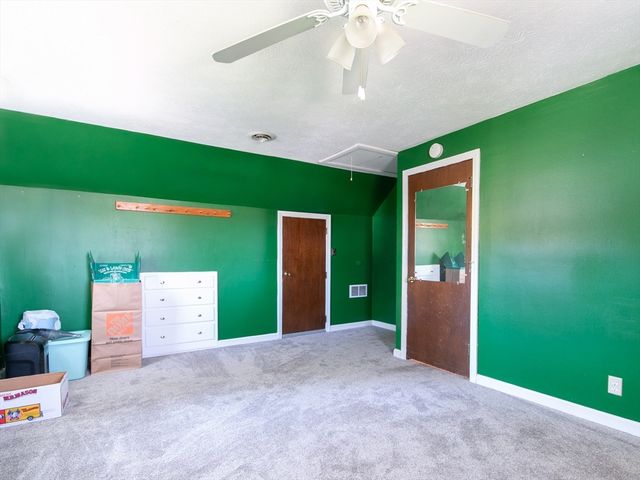 10 Cambridge Road, Nashua, NH 03062