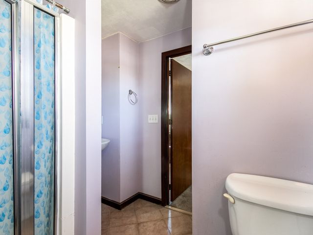 10 Cambridge Road, Nashua, NH 03062