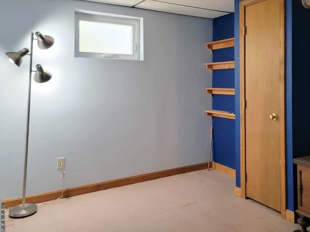 10 Cambridge Road, Nashua, NH 03062