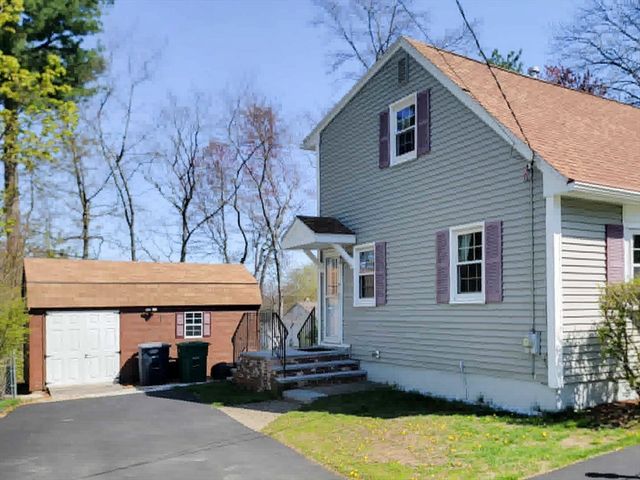 10 Cambridge Road, Nashua, NH 03062