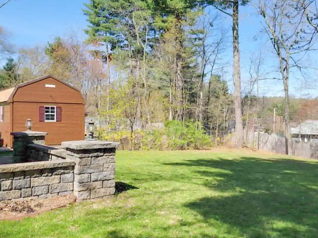 10 Cambridge Road, Nashua, NH 03062