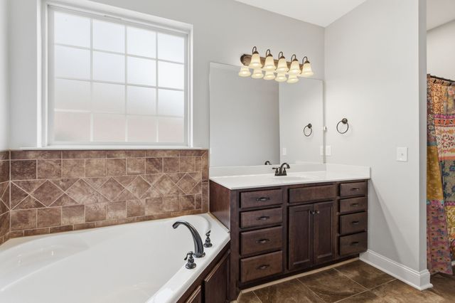 2029 Grandstand Dr, Lascassas, TN 37085