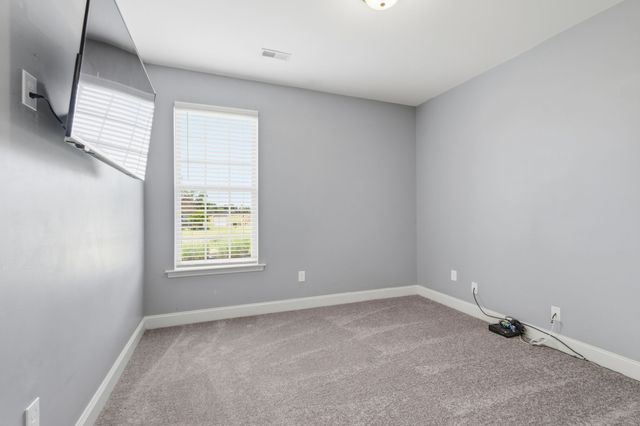 2029 Grandstand Dr, Lascassas, TN 37085
