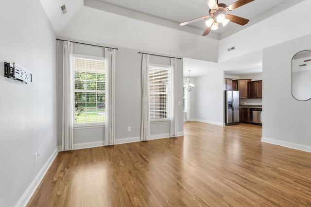 2029 Grandstand Dr, Lascassas, TN 37085
