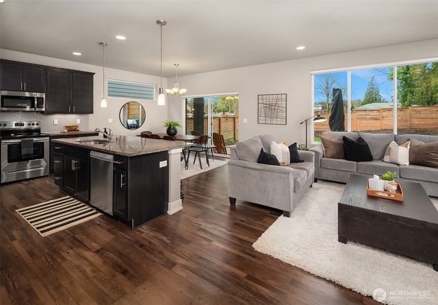 35245 54th Avenue S, Auburn, WA 98001