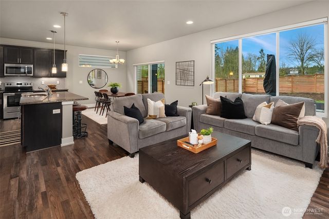 35245 54th Avenue S, Auburn, WA 98001