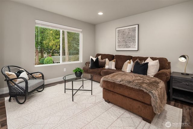 35245 54th Avenue S, Auburn, WA 98001