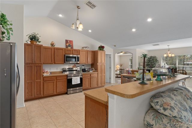 11284 Centralia Road, Weeki Wachee, FL 34614