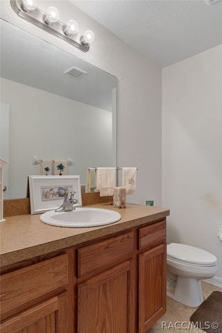 11284 Centralia Road, Weeki Wachee, FL 34614