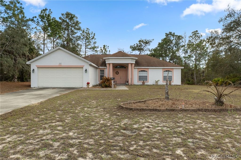 11284 Centralia Road, Weeki Wachee, FL 34614