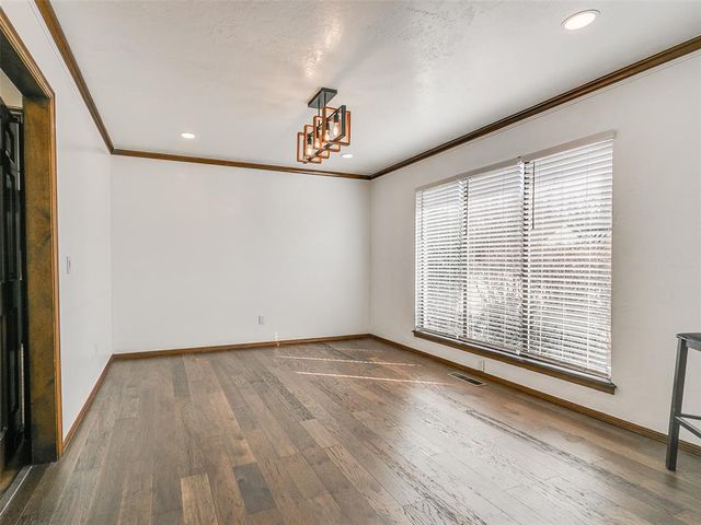 11217 Twisted Oak Road, Oklahoma City, OK 73120