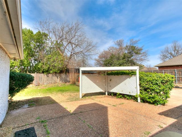 11217 Twisted Oak Road, Oklahoma City, OK 73120