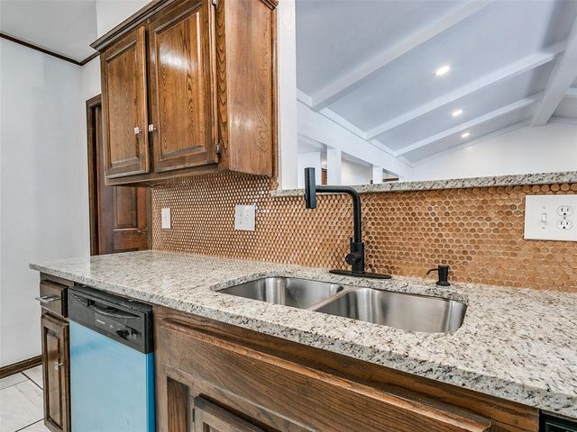 11217 Twisted Oak Road, Oklahoma City, OK 73120