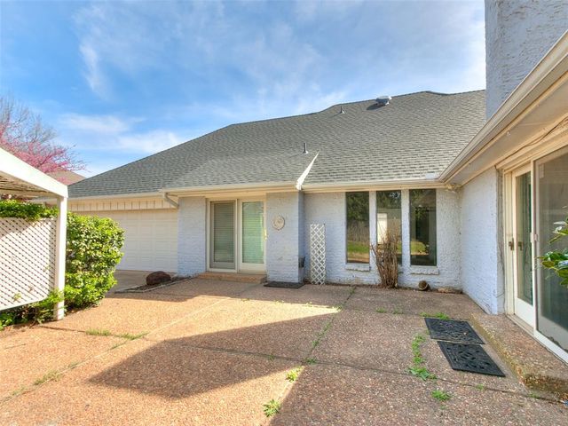 11217 Twisted Oak Road, Oklahoma City, OK 73120