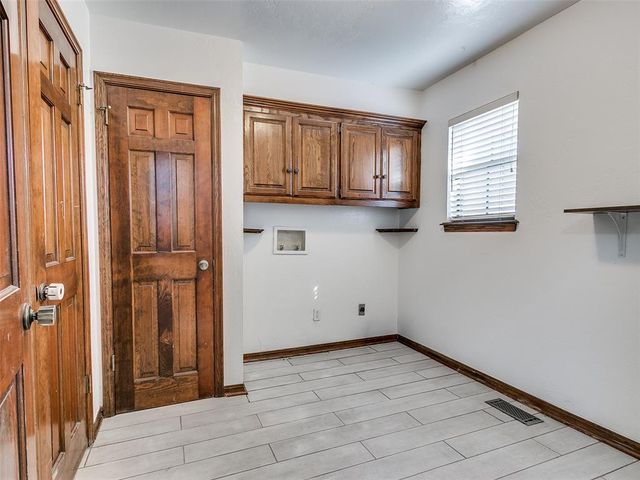 11217 Twisted Oak Road, Oklahoma City, OK 73120