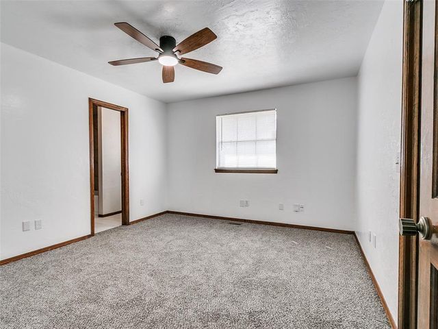 11217 Twisted Oak Road, Oklahoma City, OK 73120