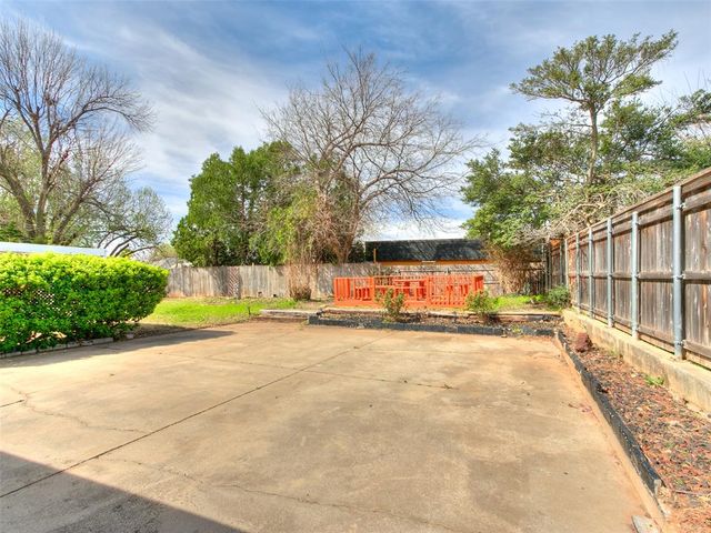 11217 Twisted Oak Road, Oklahoma City, OK 73120