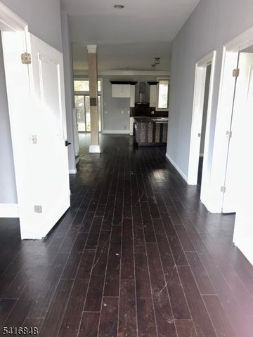 69 Summit Rd, Elizabeth City, NJ 07208