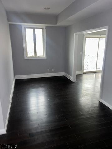 69 Summit Rd, Elizabeth City, NJ 07208