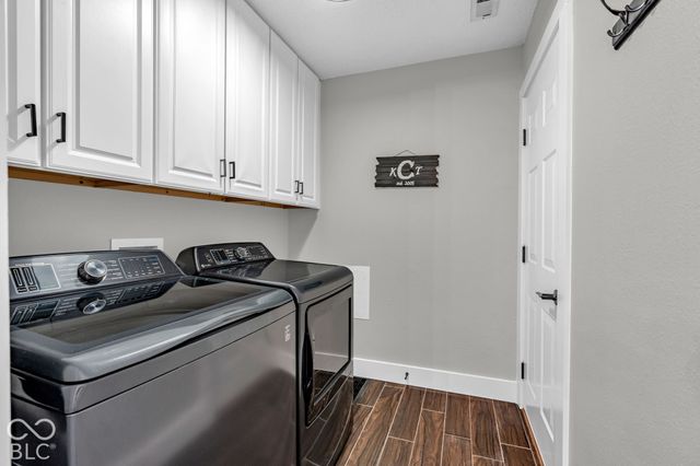 10801 Ravelle Road, Indianapolis, IN 46234
