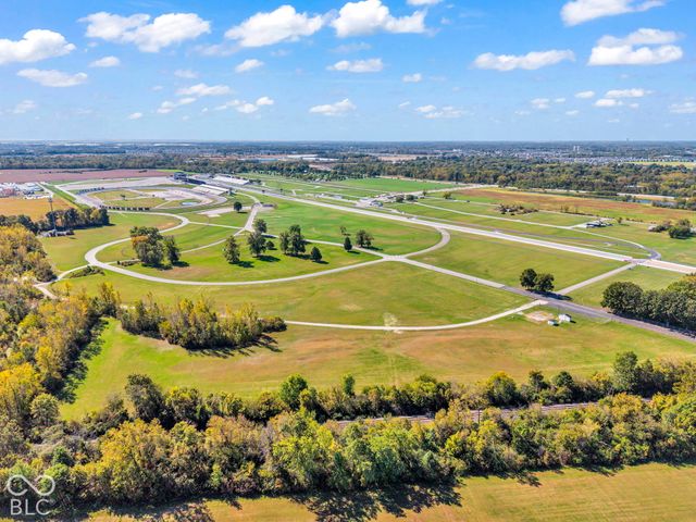 10801 Ravelle Road, Indianapolis, IN 46234