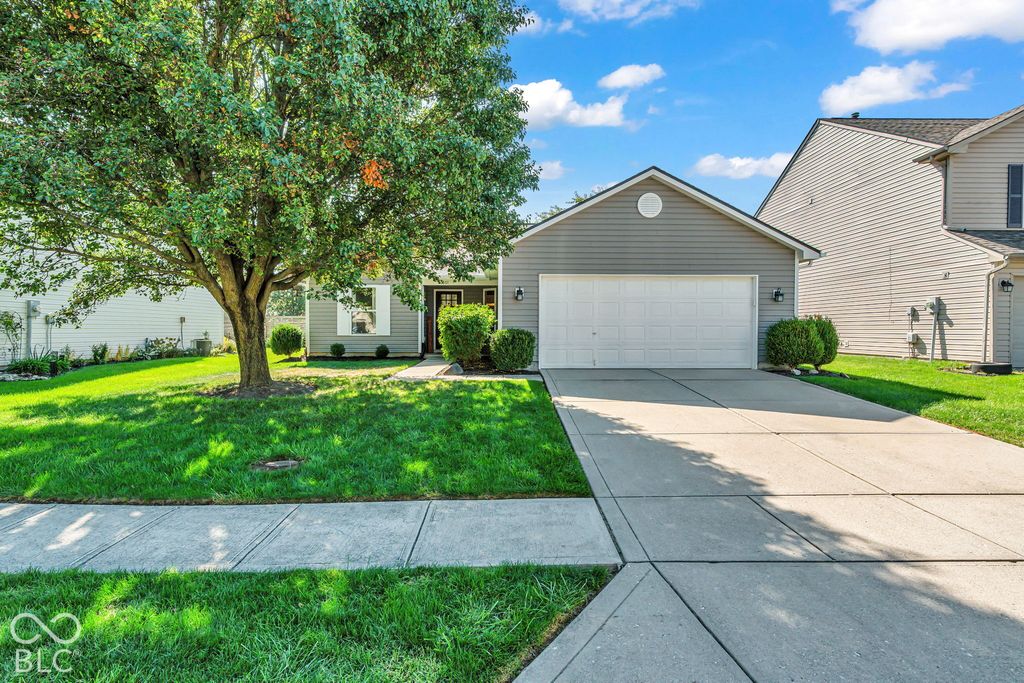 10801 Ravelle Road, Indianapolis, IN 46234