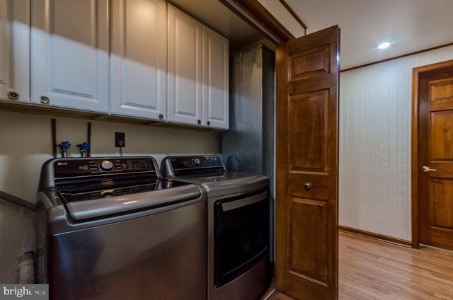 887 WOODBURY DR, Kearneysville, WV 25430