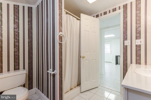 887 WOODBURY DR, Kearneysville, WV 25430