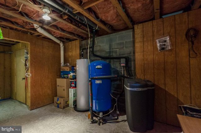 887 WOODBURY DR, Kearneysville, WV 25430