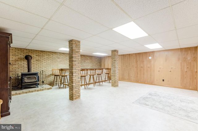 887 WOODBURY DR, Kearneysville, WV 25430