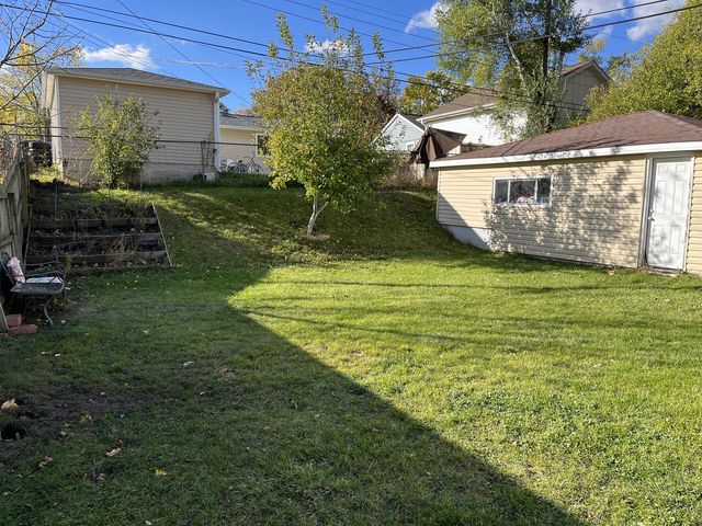 510 Tyler Drive, Carpentersville, IL 60110