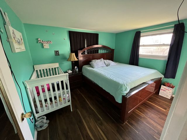 510 Tyler Drive, Carpentersville, IL 60110