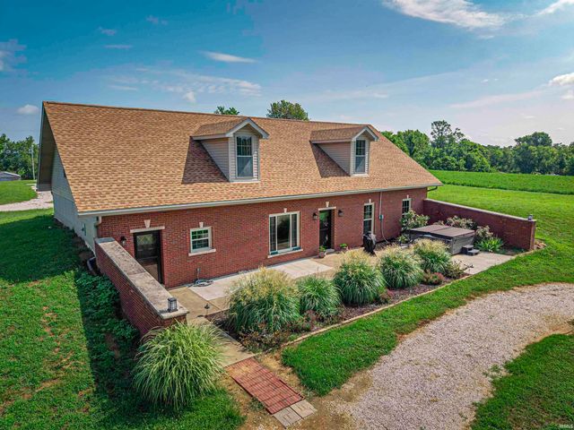 10083 W 565 S, Owensville, IN 47665