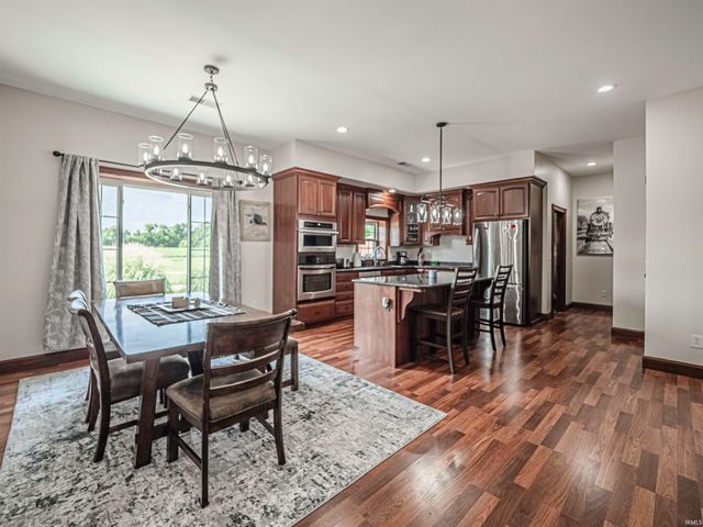 10083 W 565 S, Owensville, IN 47665