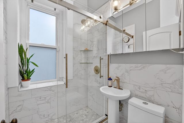 8 Garrison St 111, Boston, MA 02116