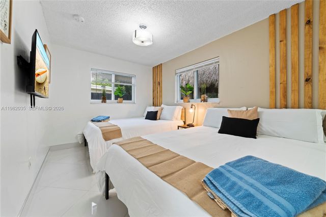 19440 NE 18th Pl, Miami, FL 33179