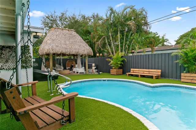 19440 NE 18th Pl, Miami, FL 33179