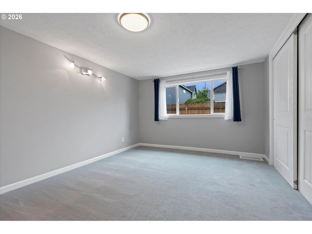 5416 Se KNAPP St, Portland, OR 97206