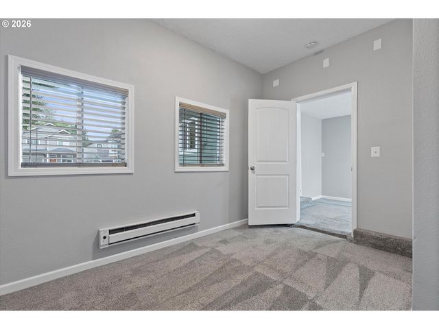 5416 Se KNAPP St, Portland, OR 97206