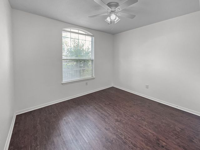 5624 Bedford Lane, The Colony, TX 75056
