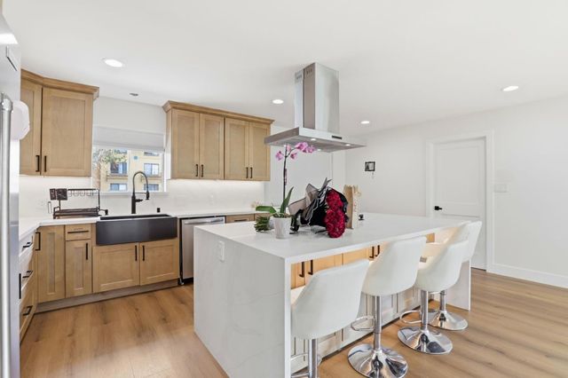 700 Eschenburg Drive, Gilroy, CA 95020