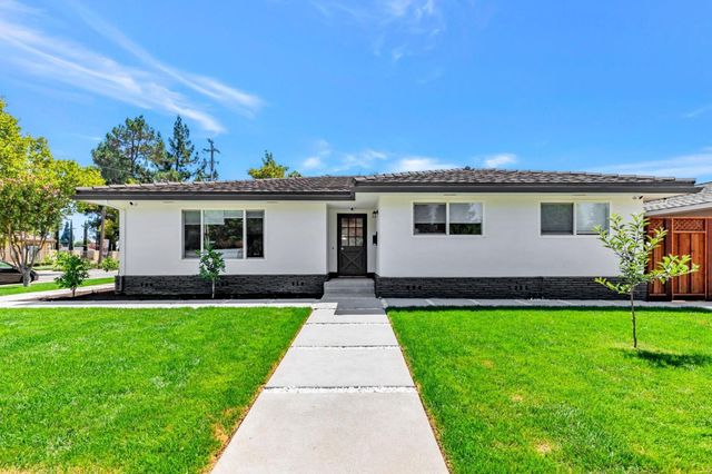700 Eschenburg Drive, Gilroy, CA 95020