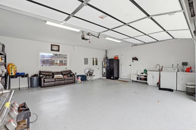 700 Eschenburg Drive, Gilroy, CA 95020